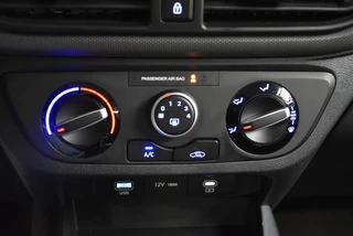 Hyundai i10 1.0i Automaat Comfort Smart Navi | Camera / 24