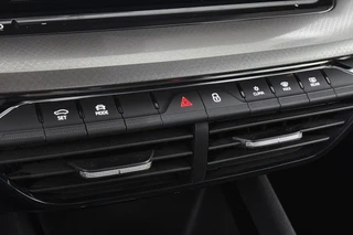Skoda Octavia Combi 1.4 TSI iV PHEV Business Edition Keyless Apple CarPlay 17" / 40