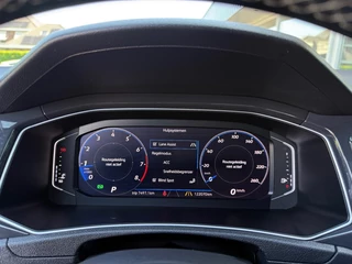 Volkswagen T-Roc 2.0 TSI 4Motion Sport - R-Line Pano Camera Leder Navi / 33