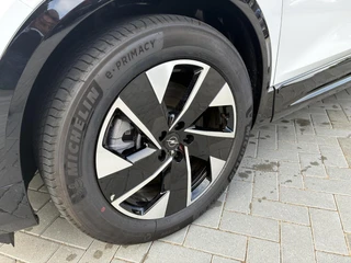 Opel Grandland Electric Business Edition 73 kWh | ECC | Navigatie | Elektrisch glazen panorama-dak | Matrix LED Verlichting | Cruise control | Camera | Winterpakket | 19" LM-Velgen / 23