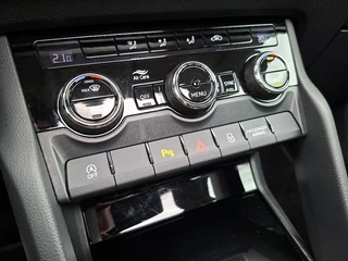 Skoda Karoq 1.0 TSI Ambition * Panoramadak * Camera * Adaptieve Cruise Control * / 22