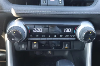 Toyota RAV4 2.5 HYBRID AWD DYNAMIC ANDROID/APPLE STOEL/VOORRUITVERW. LM-VELGEN P-SENSOREN CAMERA AD-CRUISE / 27