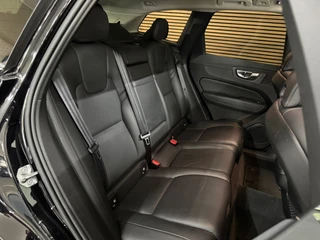 Volvo XC60 2.0 T5 Inscription | 250PK | Automaat | Leder | Camera | Trekhaak | Pano | Navi | 12,3” Digitaal Display / 24