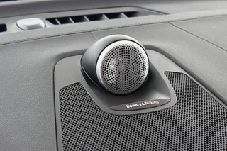 Volvo XC60 2.0 T8 Plug-in-hybrid AWD Polestar Engineered Bowers & Wilkins Panoramadak / 24