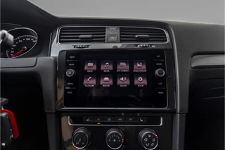 Volkswagen Golf 1.0 TSI Comfortline  | Carplay | ACC | Stoel verw. / 29