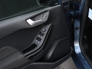 Ford Fiesta 1.0 EcoBoost Hybrid Titanium | AUT. | TREKHAAK | STOEL/STUURVERW. | PDC | APPLE CARPLAY | / 17