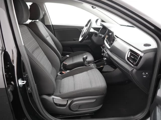 Kia Stonic 1.0 T-GDi MHEV DynamicPlusLine  - Apple Carplay/Android Auto - Cruise Control - Climate Control - Navigatie - Stuur/Stoel Verwarming - Fabrieks garantie tot 04-2032 of 150.000km fabrieksgarantie / 42