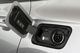 Opel Grandland 1.6 Turbo Plug-In Hybrid 4x4 Ultimate 300 PK Afneembare Trekhaak Stoel-Stuurverwarming / 30