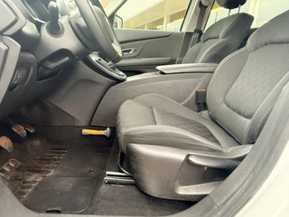Renault Scénic 1.3 TCe Limited  | Keyless | Navi | Apple / Android | DAB + | PDC v+a | Cruise / 19