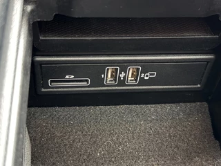 Mercedes-Benz E-Klasse 200 BUSINESS Solution Automaat 19 Inch Trekhaak / 41