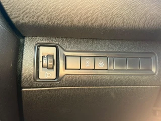 Peugeot 308 SW 1.2 PureTech Blue Lease Premium KEYLESS - PANO / 23