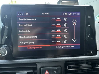 Peugeot Rifter 130pk GT (Automaat - Rolstoel (til) lift - Stoelverwarming - Keyless Entry - Camera - Automatische Airco - Navigatie) / 23