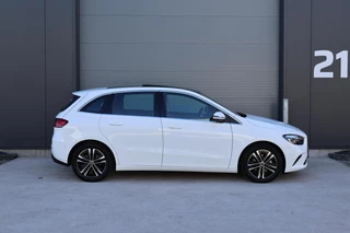 Mercedes-Benz B-Class 200 Luxury Line Panoramadak / Stuurwielverwarming / Stoelverwarming / 2