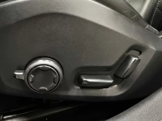 Volvo V60 T6 Recharge R-Design AWD 340PK Pano | Harman Kardon | HUD | 360° | / 10