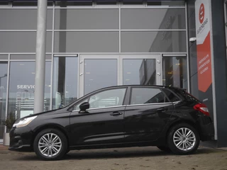 Citroen C4 1.2 PureTech Tendance | 130PK | Navigatie | Climate control | Extra getint glas | Lichtmetalen velgen | Cruise control | Trekhaak | Automatische verlichting | Regensensor | / 2