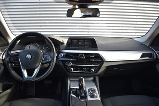 BMW 5 Series TOURING 530I AUT. 252PK EXECUTIVE El. A-KLEP / PDC V+A / 18 LM. VELGEN / 4