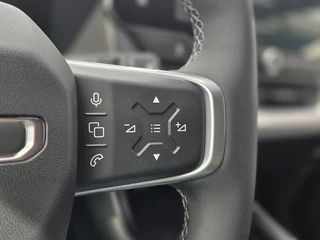 Jeep Compass 1.2 e-Hybrid First Edition | Apple-Android | Schuif-Kanteldak | Massagestoelen / 17