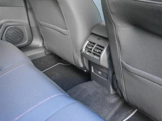 Citroen Ë-C4 Collection 156pk Extended range 54 kWh |  Apple Carplay | Camera | Navigatie | Keyless | Stoelverwarming |  Cruise Control | LED / 7