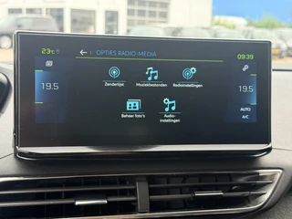 Peugeot 3008 1.6 HYbrid 225 Allure  | LED | Apple/Android | DAB | Keyless | PDC v+a incl. Camera | Standkachel / 38