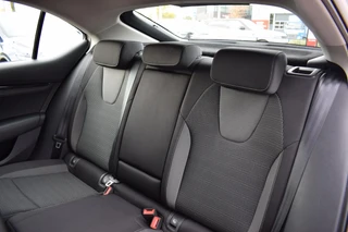 Skoda Octavia 1.0 TSI Business Edition | Apple CarPlay | Sportstoelen | Climate | Cruise / 7
