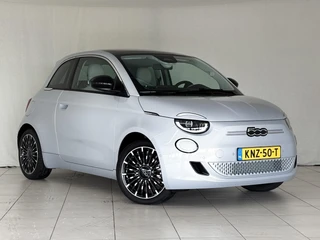Fiat 500e La Prima 42 kWh | Panoramadak | Apple-Android | 8 Jaar Fabrieks-Garantie / 7