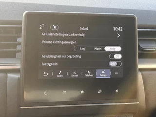 Renault Captur 1.6 E-Tech Hybrid 145 Intens  | LED | Keyless | DAB | Apple / Android | PDC v+a incl. Camera / 48