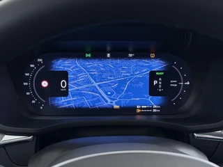 Volvo XC60 2.0 T6 Plug-in hybrid AWD Plus Dark / 36