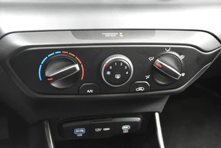 Hyundai I20 1.0 T-GDI E-Motion I Airco I Navi I Cruise I Camera / 26