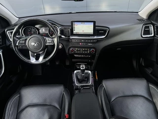 Kia Ceed 1.4 T-GDi ExecutiveLine | Trekhaak | Navi | Clima | Camera | JBL | Cruise Control / 19