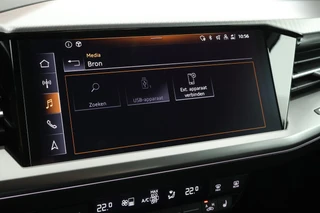 Audi Q4 e-tron 45 265pk quattro Advanced edition 77 kWh SOH 91% Matrix LED Leder Keyless Sonos Stoelverwarming Navigatie / 22