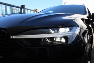 Volvo XC60 2.0 T6 Plug-in hybrid AWD Ultimate Black Edition | Panoramadak | Head-up | H/K | Memory