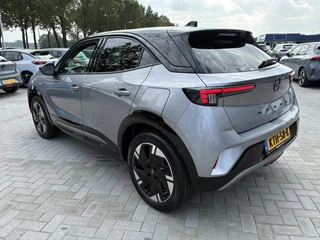 Opel Mokka Electric GS 54 kWh | Climate control | Navigatie | Verwarmbaar stuur | Elektrisch Pakket | Camera | Parkpilot | 18" LM-Velgen | Parkpilot / 8