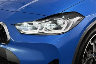 BMW X2 xDrive25e M Sport Panoramadak Harman Kardon Memory Head-Up / 23