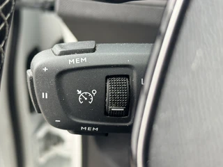 Peugeot 3008 1.6 HYbrid 225 Allure  | LED | Apple/Android | DAB | Keyless | PDC v+a incl. Camera | Standkachel / 25