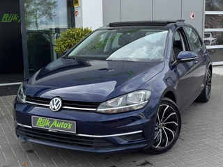 Volkswagen Golf TSI * Panoramadak * Camera * Navigatie * Massage Stoel / 12