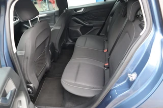 Ford Focus Wagon BUSINESS APPLE/ANDROID PARK-SENSOREN WINTERPACK CLIMA LED ALL-SEASON KEYLESS / 16