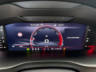 Škoda Karoq 1.5 TSI ACT Sportline Business / 18
