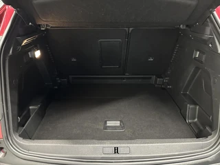 Peugeot 3008 1.2 PureTech Allure TREKHAAK NAVI CARPLAY LM CRUISE ECC. / 42