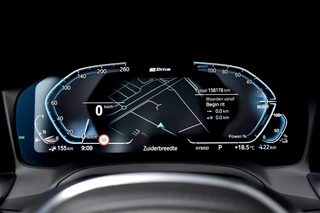 BMW 3 Serie 330e M Sport Individual  | 19'' Wielen | Lederen Bekleding | CarPlay | Audio Media Pack | 1e Eigenaar | / 22