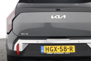 Kia EV3 Plus 81.4 kWh  - SOH 98,8% - Stoel/stuurwiel verwarming - Adaptieve Cruisecontrole - LED lampen - V2L - Fabrieksgarantie tot en met 03-2032 / 48