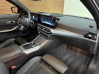BMW 3-serie Touring 330e M-Sport Pro | LCI | Dravitgrau | 292PK | Plug-in Hybrid |Carplay | 19” | Harman Kardon | Trekhaak / 7
