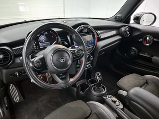 Mini Mini 2.0 John Cooper Works | Camera | Stoelverw. | Navi | Cruise Control | Harman/Kardon / 5