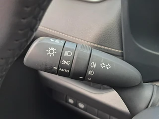 Toyota RAV4 2.5 Hybrid AWD Dynamic NWE. 4-SEASONS STOEL- & VOORRUITVERWARMING PDC V+A DIGITAL DISPLAY LED / 21