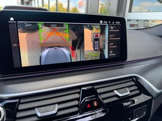BMW 5-serie Touring 530i M-Sport / Pano / ACC / Luchtvering / 16