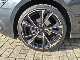 Audi A3 Limousine 30 TFSI AUTOMAAT * Carplay * Climate Control * Parkeersensoren * / 28