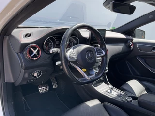 Mercedes-Benz A-Klasse AMG 45 4MATIC Pano.dak Leer Voll.Onderhoud / 54