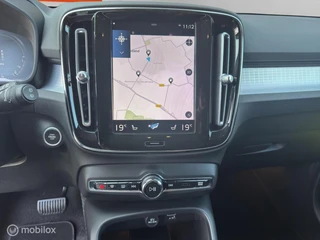 Volvo XC40 1.5 T5 Recharge R-design Inscription Expression / 14