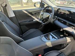 Omoda 5 EV Premium 61 kWh Voorraad Nieuw| ECC | Schuif/kanteldak | Keyless | Lederen bekleding | Stoel & Stuurverwarming | Navigatie | 7 Jaar fabrieksgarantie / 14