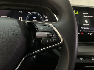 Skoda Octavia Combi 1.0 e-TSI DSG Ambition Virtual Cockpit Parkeersensoren Navigatie DAB+ App-Connect / 22