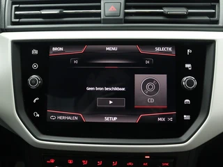 Seat Arona 1.0 TSI Xcellence Launch Edition | Trekhaak | Beats Audio | Navi | Camera / 30
